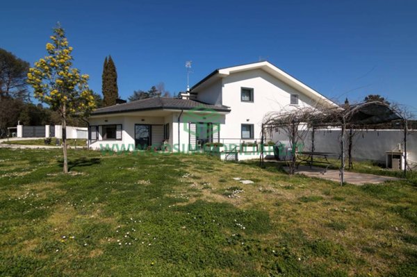 casa indipendente in vendita a Roma in zona La Giustiniana