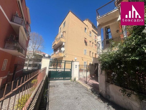 appartamento in vendita a Roma in zona Aurelio