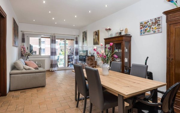 appartamento in vendita a Roma in zona Ardeatino