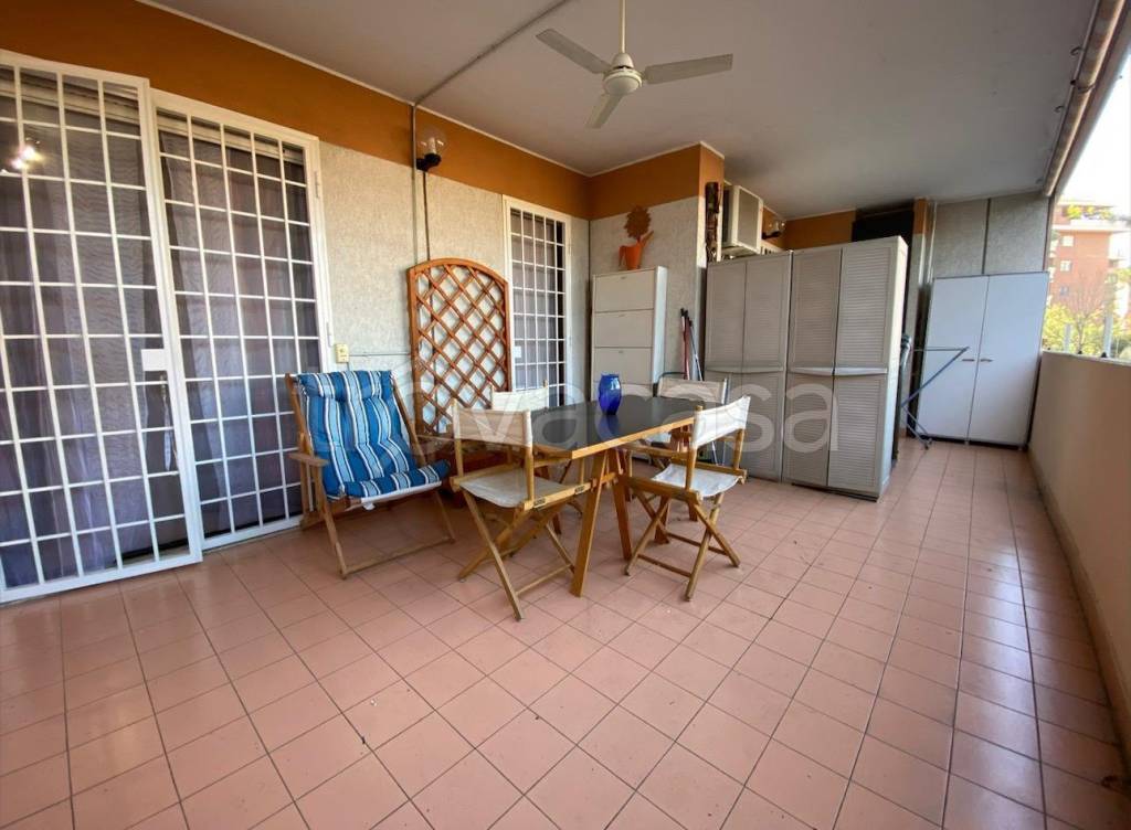 appartamento in vendita a Roma in zona Ardeatino