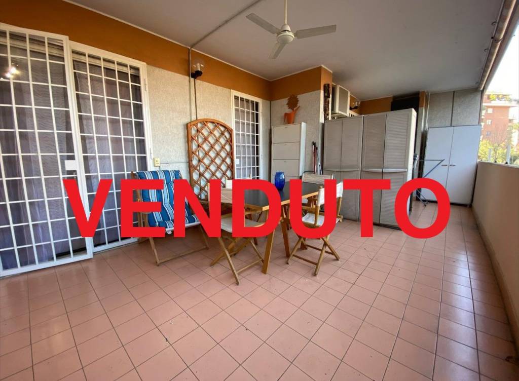 appartamento in vendita a Roma in zona Ardeatino