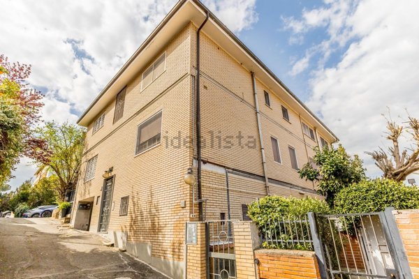 appartamento in vendita a Roma
