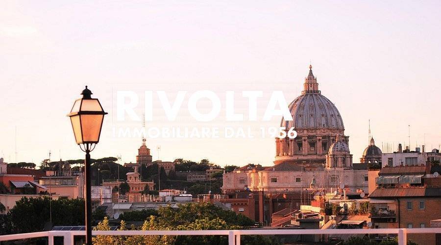 appartamento in vendita a Roma in zona Rione Prati