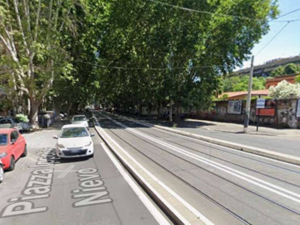 negozio in vendita a Roma in zona Gianicolense