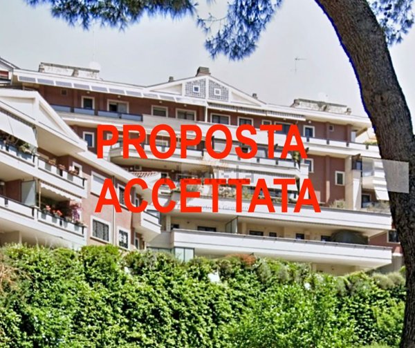 appartamento in vendita a Roma in zona Ardeatino