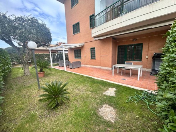 appartamento in vendita a Roma in zona Casal Morena