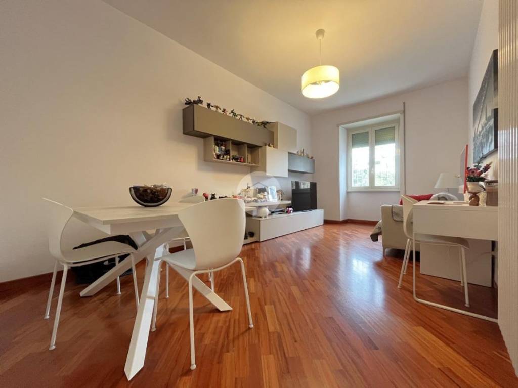 appartamento in vendita a Roma in zona Tuscolano