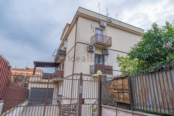 appartamento in vendita a Roma in zona Torre Maura