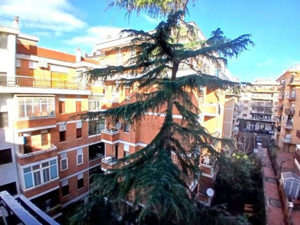 appartamento in vendita a Roma in zona Gianicolense