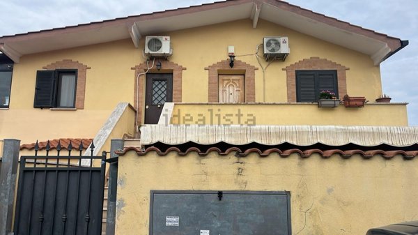 appartamento in vendita a Roma in zona Acilia