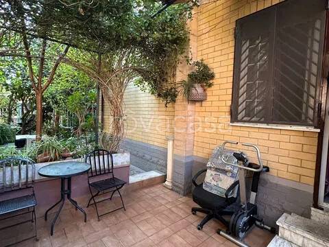 appartamento in vendita a Roma in zona Torre Angela