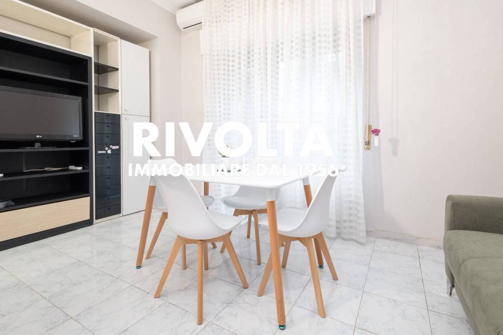 appartamento in vendita a Roma in zona Ostiense