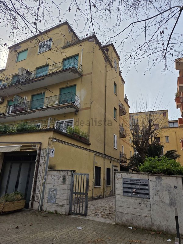 appartamento in vendita a Roma in zona Ostia