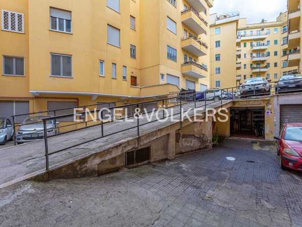 casa indipendente in vendita a Roma in zona Tuscolano