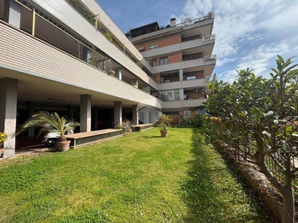 appartamento in vendita a Roma in zona Gianicolense