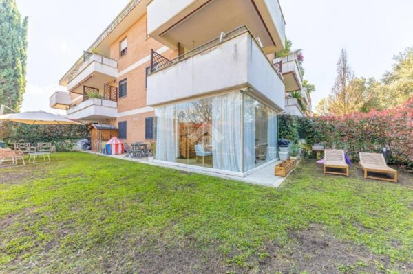 appartamento in vendita a Roma in zona Cinquina