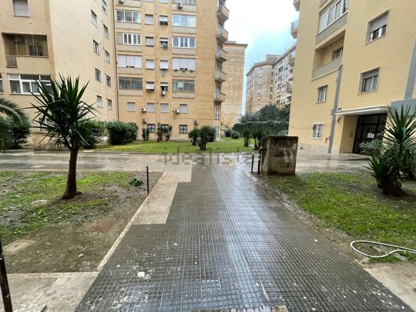 appartamento in vendita a Roma in zona Don Bosco