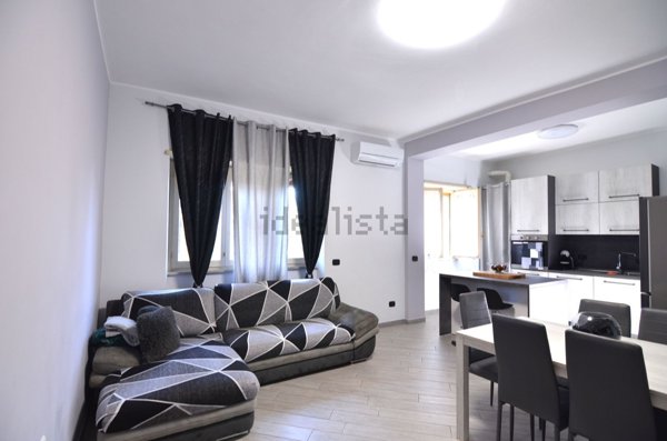 appartamento in vendita a Roma in zona Acilia