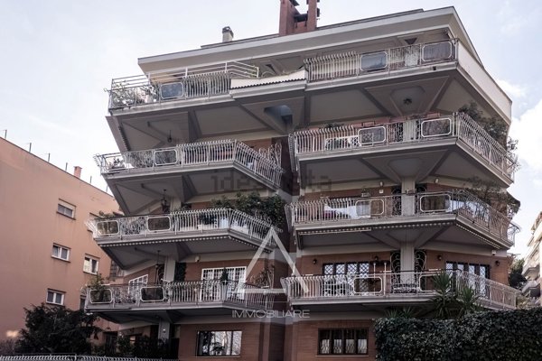 appartamento in vendita a Roma in zona Monte Sacro/Talenti