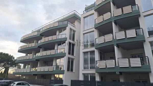 appartamento in vendita a Roma in zona Ostiense