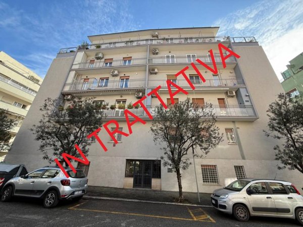 appartamento in vendita a Roma in zona Ardeatino