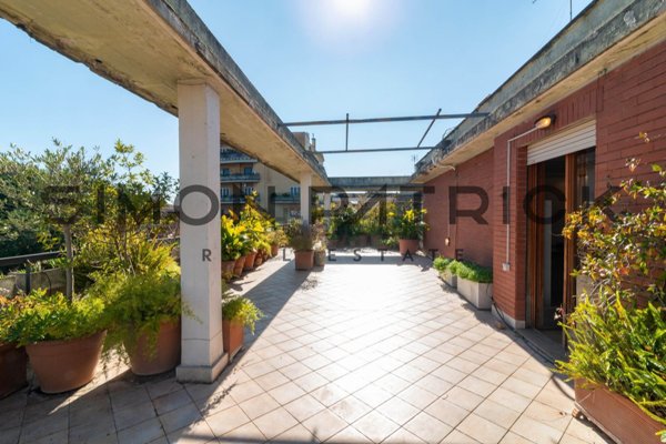 appartamento in vendita a Roma in zona Monte Sacro/Talenti