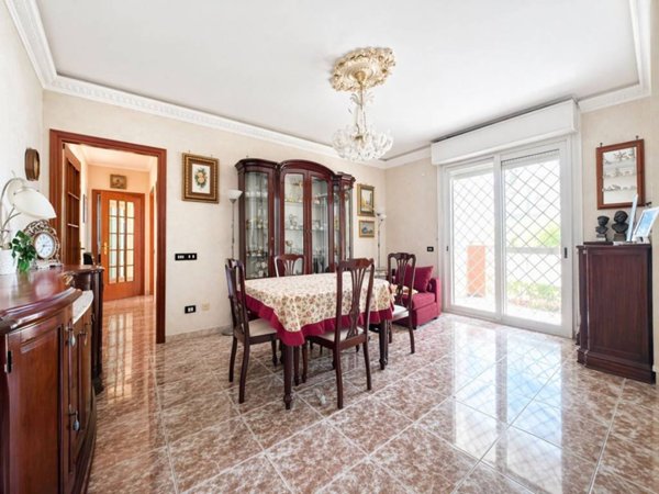 appartamento in vendita a Roma in zona Torrino