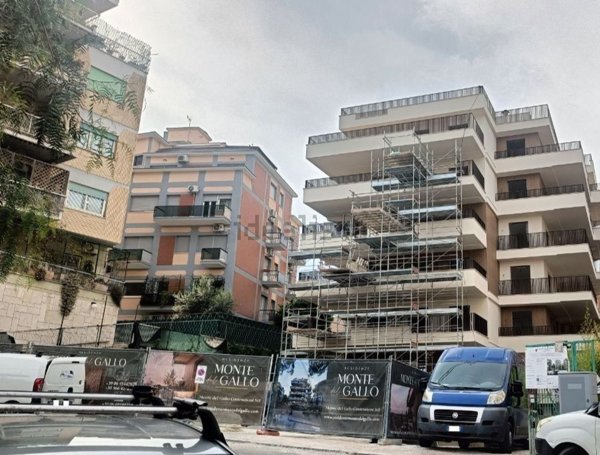 appartamento in vendita a Roma in zona Aurelio