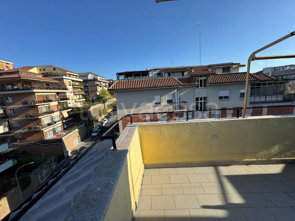appartamento in vendita a Roma in zona Portuense
