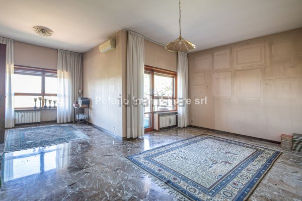 appartamento in vendita a Roma in zona Giuliano Dalmata