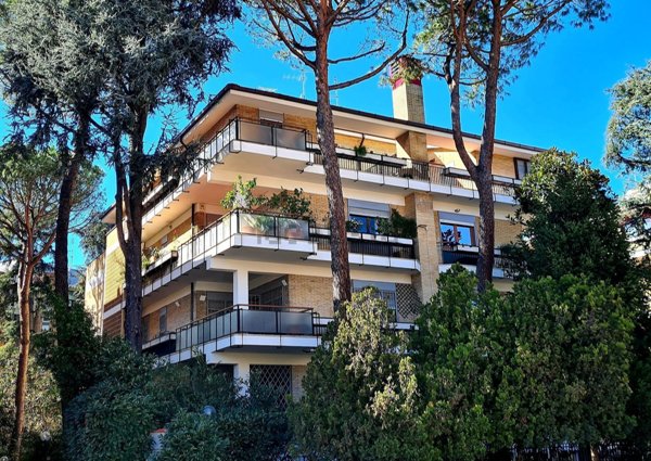 appartamento in vendita a Roma in zona Della Vittoria