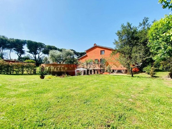 appartamento in vendita a Roma in zona Isola Farnese