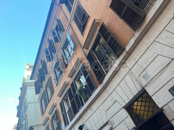 appartamento in vendita a Roma in zona Parione/Sant'Eustachio