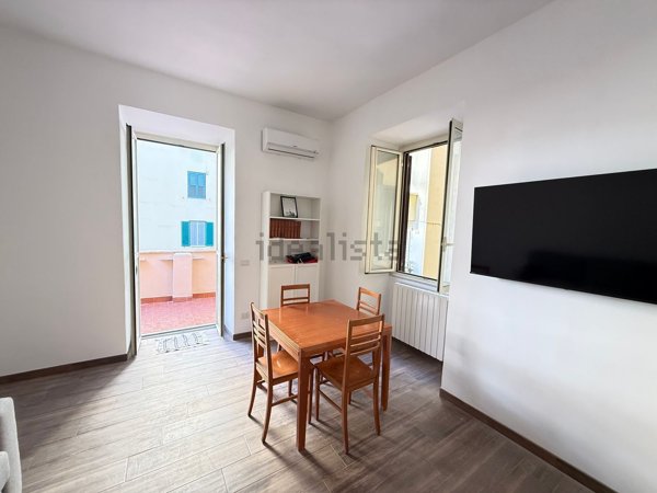 appartamento in vendita a Roma in zona Rione Regola
