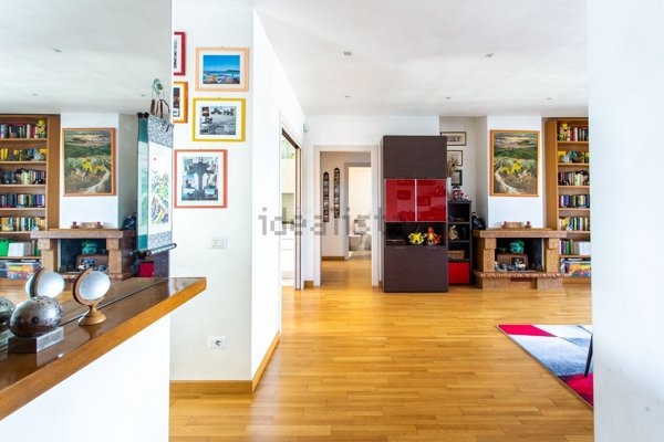 appartamento in vendita a Roma in zona EUR