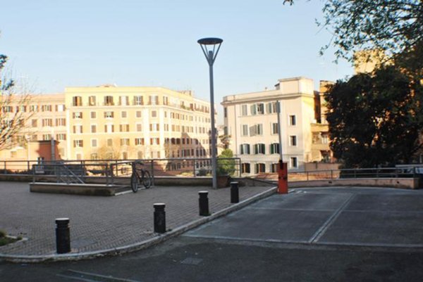 casa indipendente in vendita a Roma in zona Trastevere