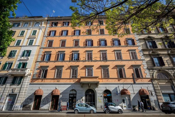 appartamento in vendita a Roma in zona Celio