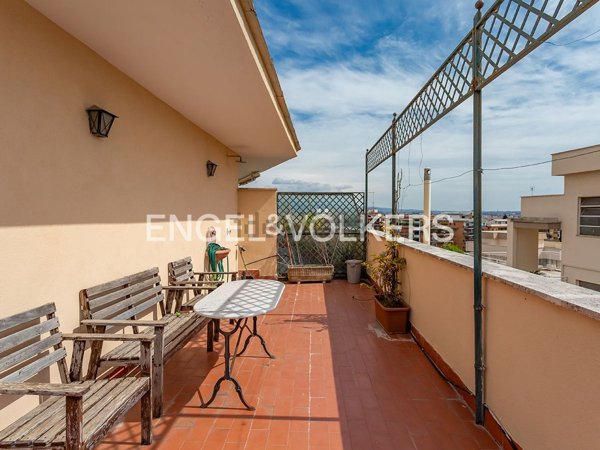 appartamento in vendita a Roma in zona Gianicolense