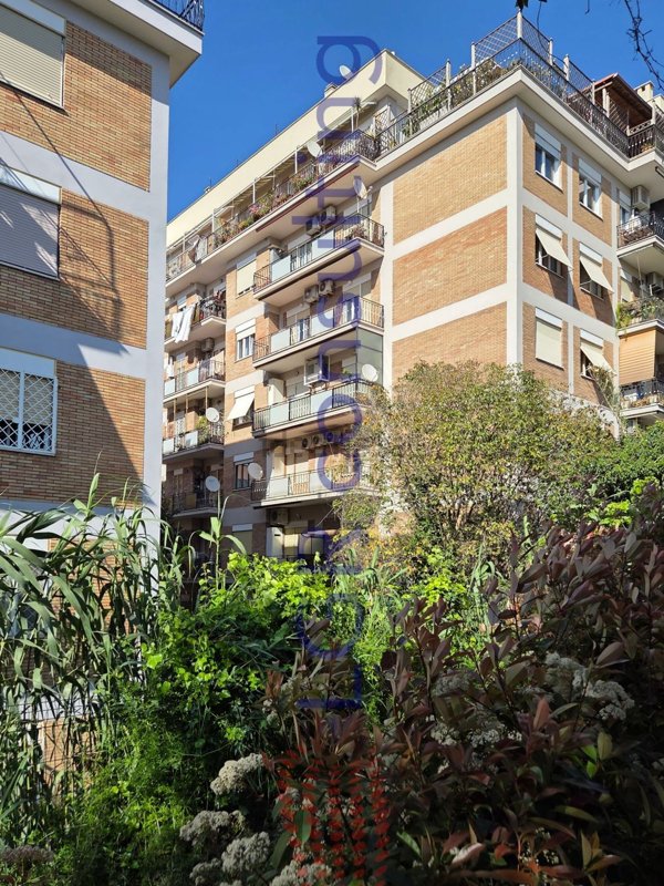 appartamento in vendita a Roma in zona Gianicolense