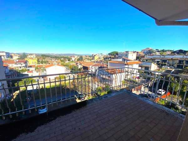 appartamento in vendita a Roma in zona Tor di Quinto