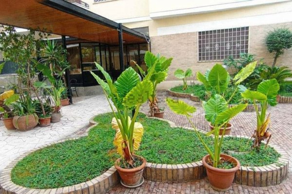 appartamento in vendita a Roma in zona Tor di Quinto