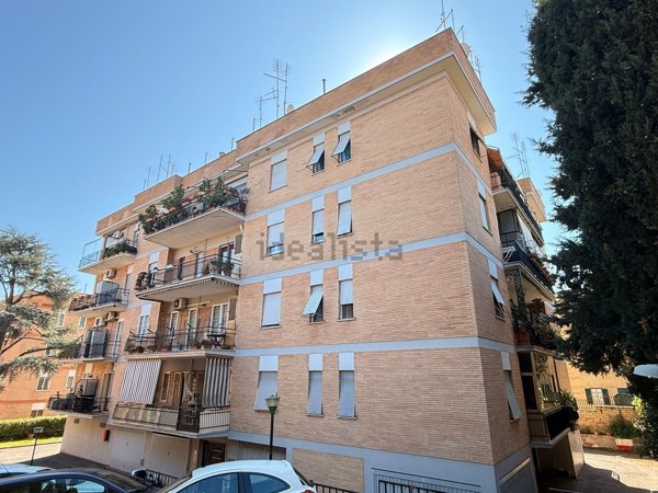 appartamento in vendita a Roma in zona Portuense