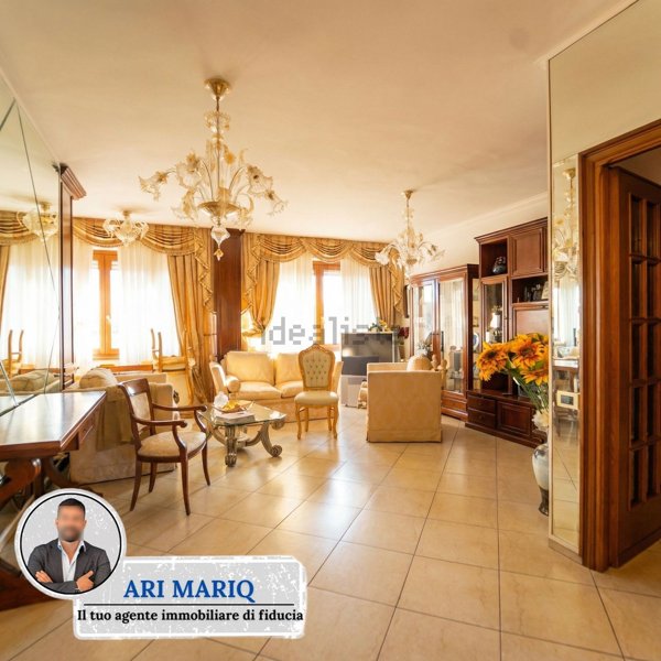 appartamento in vendita a Roma in zona Ardeatino