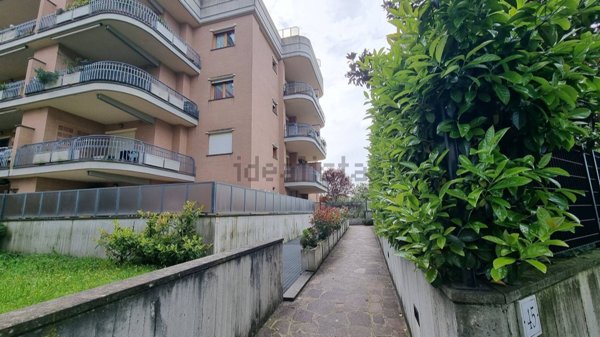 appartamento in vendita a Roma in zona Corviale