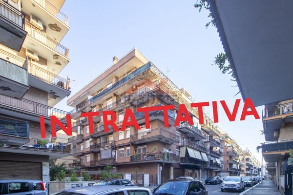 appartamento in vendita a Roma in zona Ostia Antica