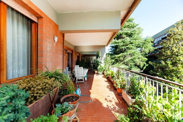 appartamento in vendita a Roma in zona EUR