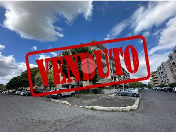 appartamento in vendita a Roma in zona Ponte di Nona