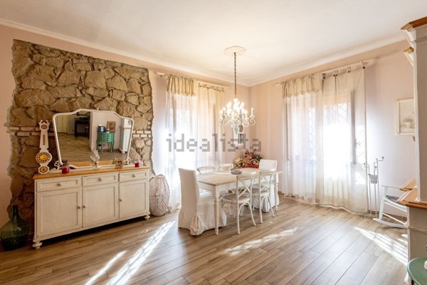 appartamento in vendita a Roma in zona Torre Angela