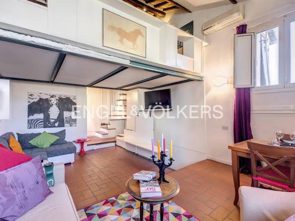 appartamento in vendita a Roma in zona Trastevere