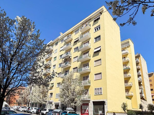 appartamento in vendita a Roma in zona Appio Latino